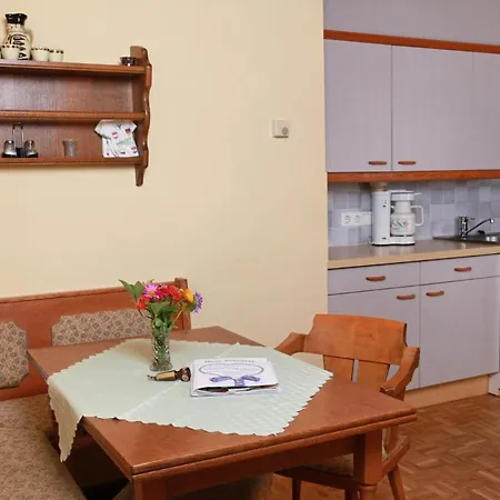 Apartamento Haus Schuster Kirchbach (Carinthia)