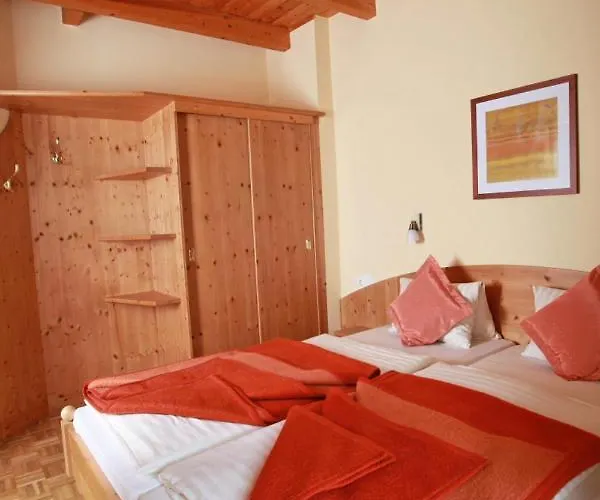 Apartment Haus Schuster