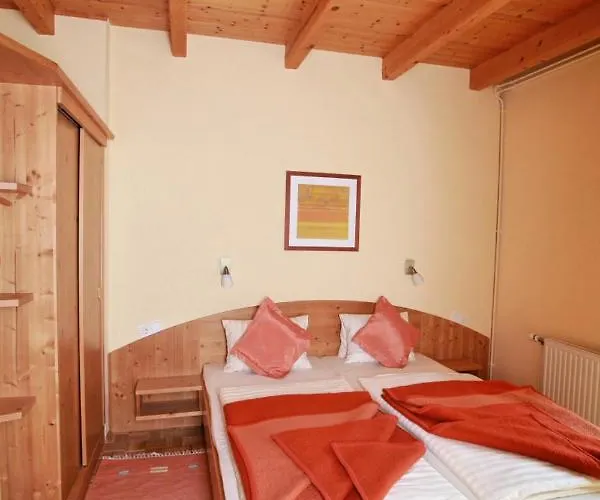 Apartment Haus Schuster *